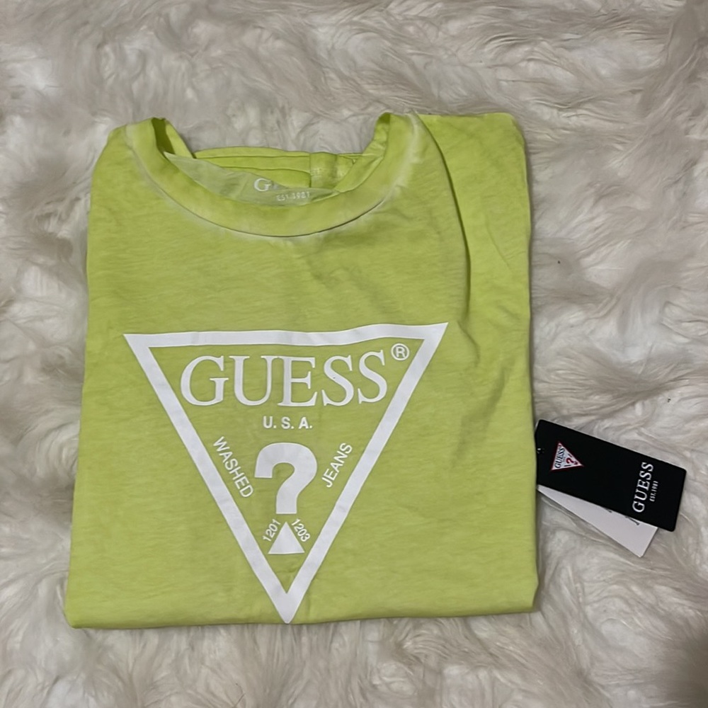 Women’s GUESS Shirt